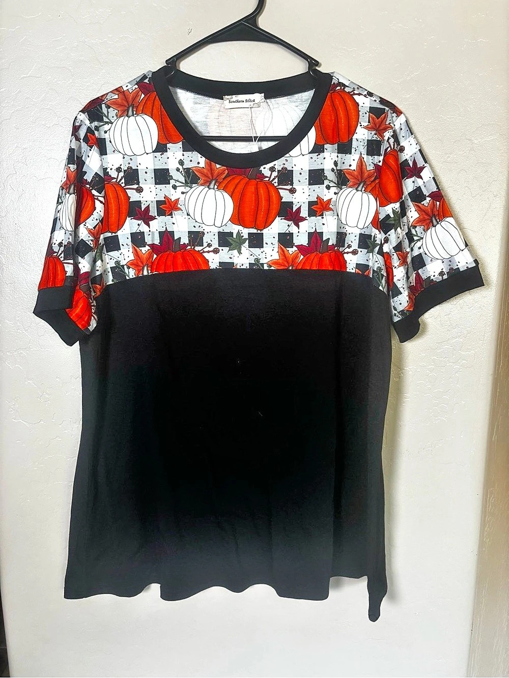 Southern Stitch Pumpkin Checkered Short Sleeve Tee XL NWOT